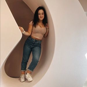 Meet your Posher, Annie